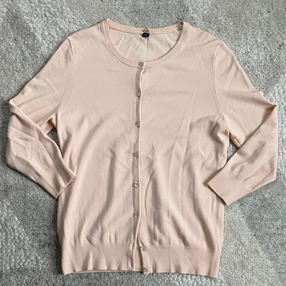 Ann Taylor Ann Round Neck Button Down Cardigan Petite - Picture 2 of 12